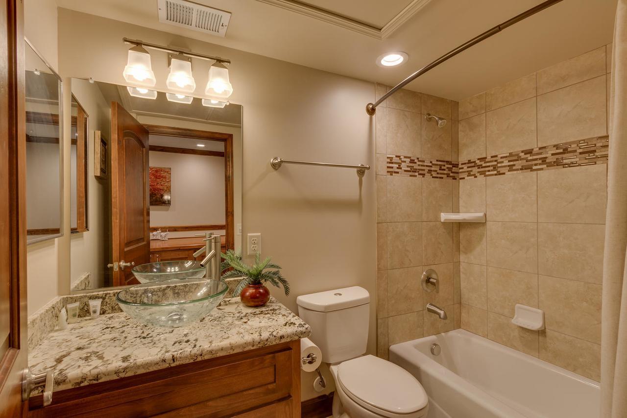 Tahoe Woods Escape - Three Bedroom Home سووث لاك تاهوي المظهر الخارجي الصورة